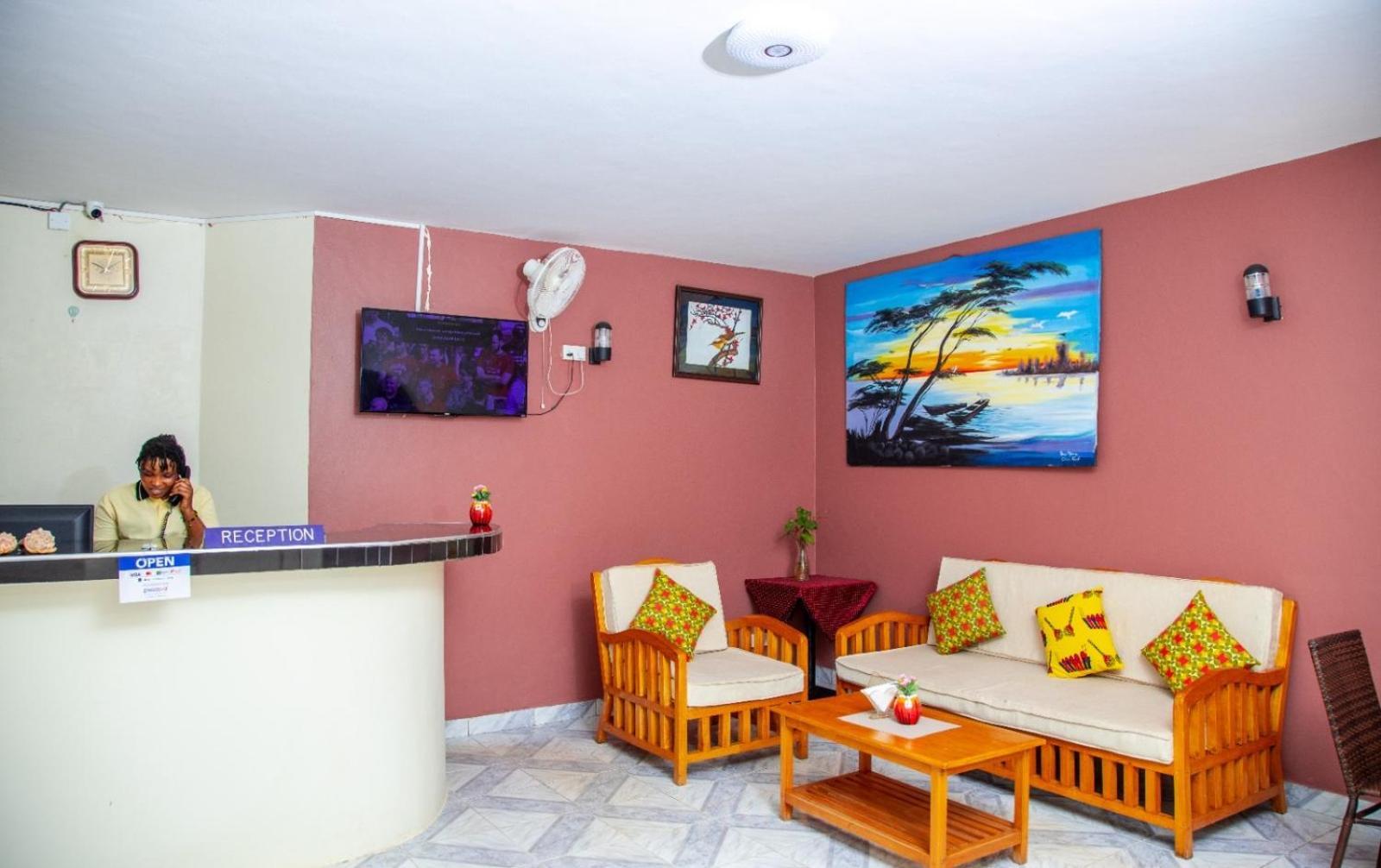 Lakeshore Bed And Breakfast Entebbe Exterior photo