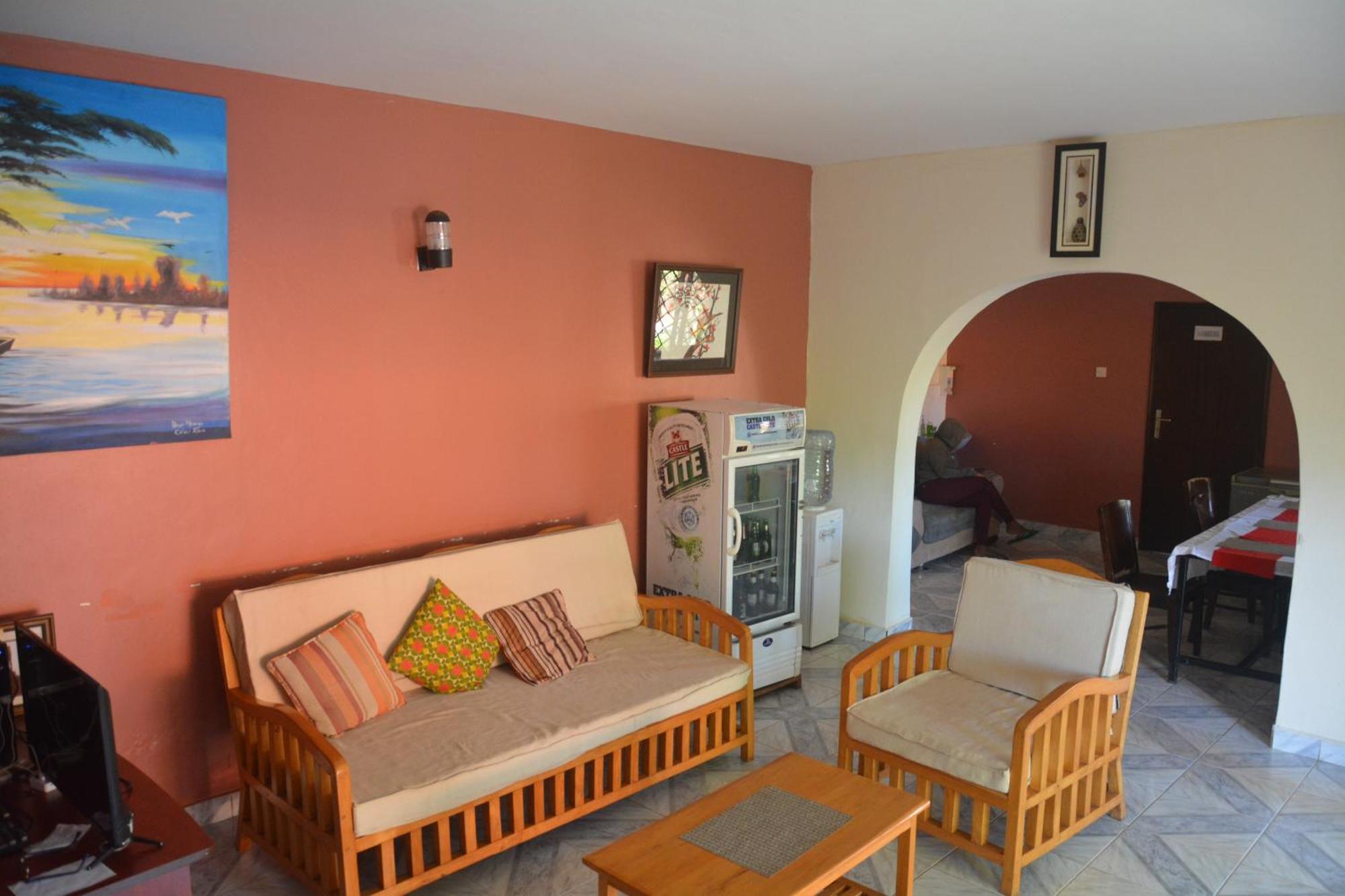 Lakeshore Bed And Breakfast Entebbe Exterior photo